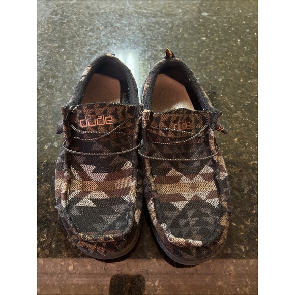 Hey Dude Men's Shoes Sz 11 Black Aztec Print Loafers Slip On Boat Wally Caravan - Picture 1 of 8